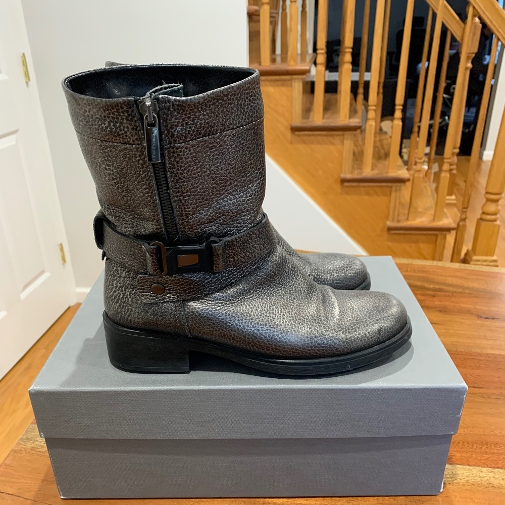 🍃💕Aquatalia pewter silver gunmetal Leather Rustico Calfskin Moto Boot buckle 9